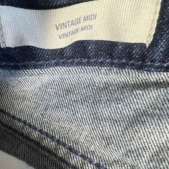 Universal thread vintage midi dark denim jean shorts size 4/27 - Picture 8 of 12